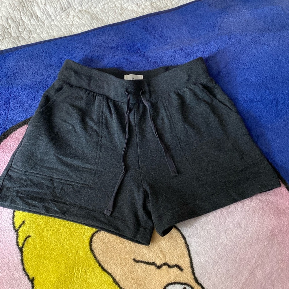 Lou & Grey Signature Soft Shorts